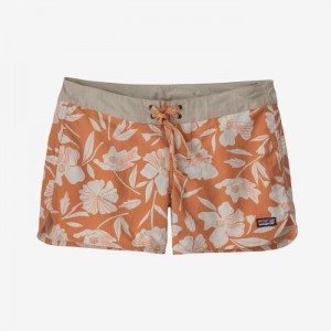 Patagonia Wavefarer® Boardshorts - 5" Naisten Shortsit Oak St: Toasted Peach Suomi | DF26-9584